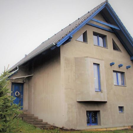 Chata u rybníka Msecke Zehrovice Exterior foto