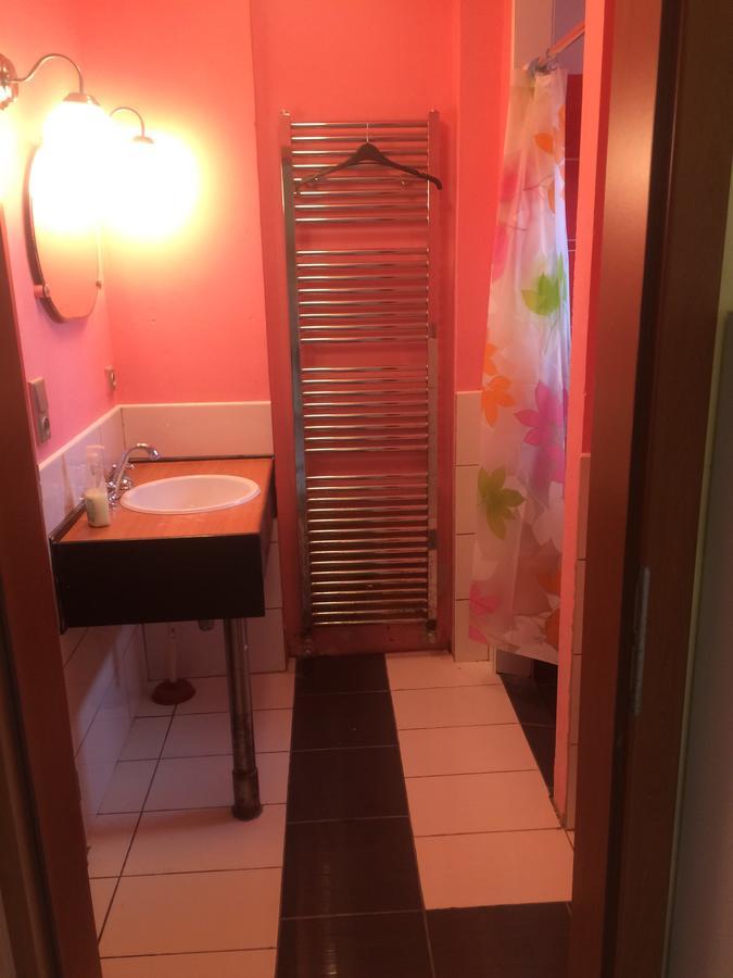 Chata u rybníka Msecke Zehrovice Exterior foto